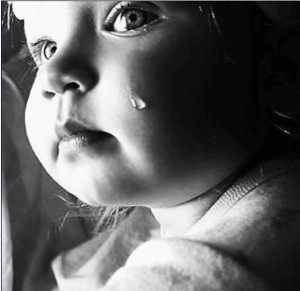 baby-cry-crying-cute-so-cute-Favim_com-428183