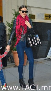 Flynn+Bloom+ready+hit+town+model+mom+Miranda+XGo6kp9SN7ql_500x500