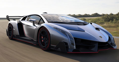 2013-Lamborghini-Veneno-on-the-road-480