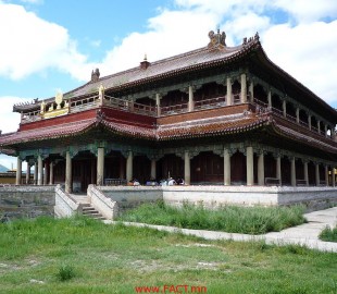 1024px-Amarbayasgalant_monastery_temple_01