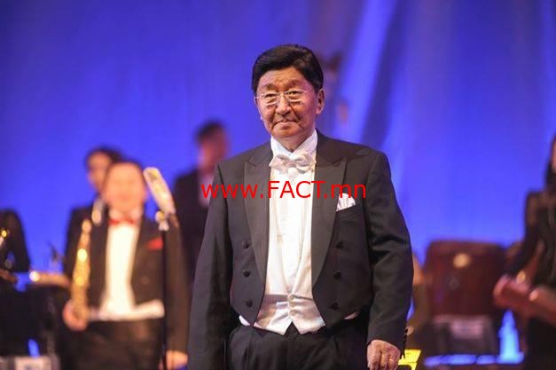 B0rwl7YCQAAThVH.jpg large