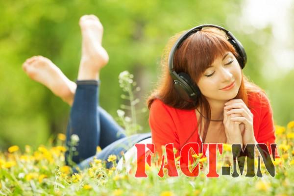 bigstock-Happy-woman-with-headphones-re-47401498-e1377603609636-600x400