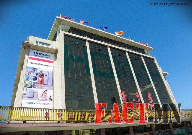 599580_251300968312140_1108936003_n