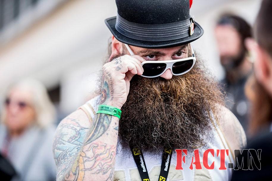 003beard-174144-1153590721