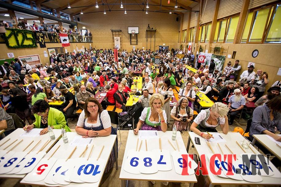 016beard-174206-1865991492