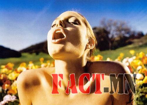 sex_angelina_jolie_orgasm1