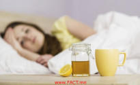 olloo_mn_1513744219_750-1509593862sick-woman-in-bed-with-mug-of-lemon-and-honey