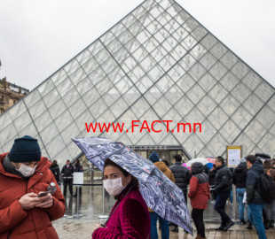 The Louvre Museum shut down in Paris, France - 02 Mar 2020