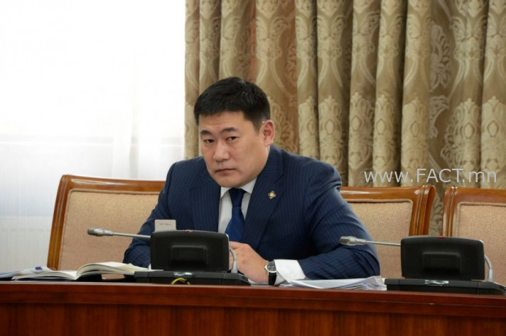 712-16098896195c6d0ed856f23