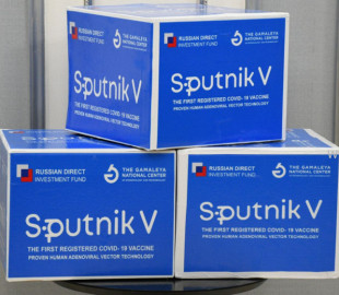 Спутник-V вакцины 40 мянган тунгаас эхний ээлжинд 10 мянган тунг маргааш хүлээн авна