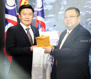 9650f936d1743f593cf7ed1ad0f8f282