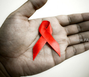 cdc7f6_AVERT-Averting-HIV-AIDs_x800