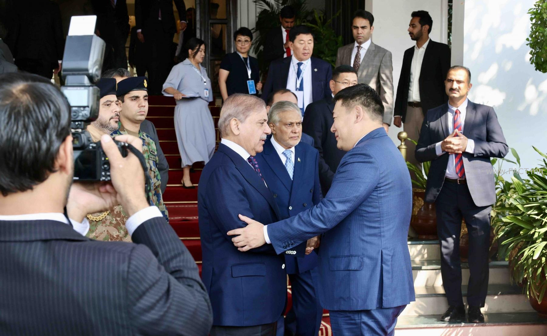 1729156381viber_image_2024-10-17_16-36-33-282