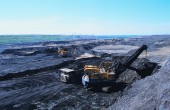 Oil_sands_open_pit_mining