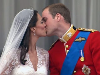 royal_kiss_20110429083659_320_240