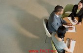 office-workers-table-628x363