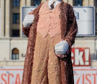 3c8528a144f97580original