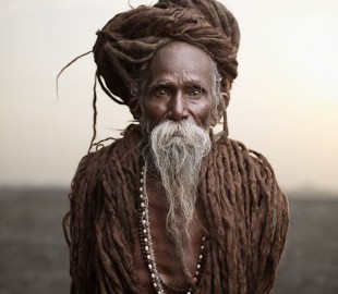 20140511191118Holy-Men-Of-India37