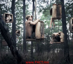 4c240e323cf7def0original