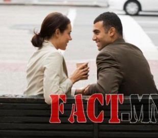 867990511-couple-coffee