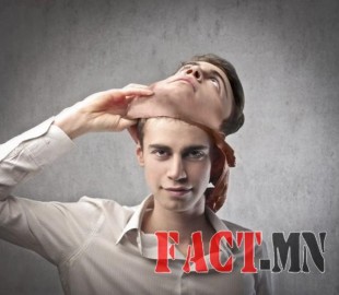 gessicarostellato.it-uomo-con-doppia-faccia-13157846_m-600x499