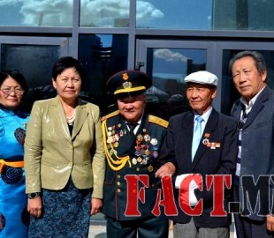 1443678695560cc9e7236d9