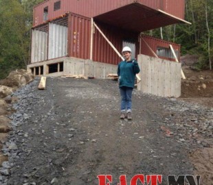 1445563893-f7d37655b1634cc0c035cf5ebdbcebb2