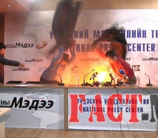 1447739796564ac1947c8aa