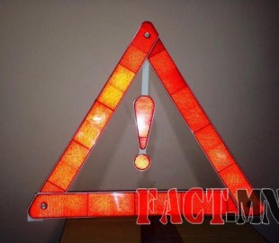 99b0e91d5c03fa5536aa19eae4f19bdf