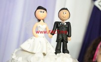 1467156943_wedding-cake-toppers-115556_640