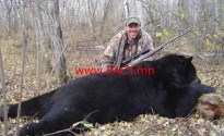 527-1385100111bear-hunting