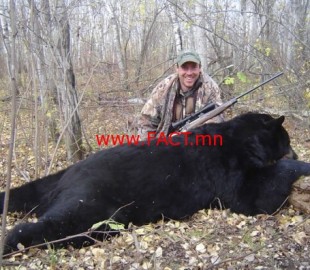 527-1385100111bear-hunting