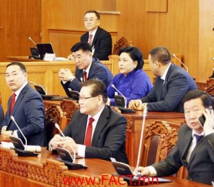 1ucv713jla83ahhmh17qrmaksu_b