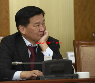 olloo_mn_1540968531_davaasuren2