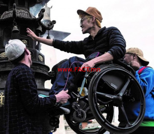 47427706_560113077785566_5147939928310546432_n