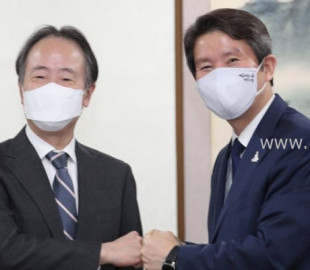 712-15990115755f4efa285795a