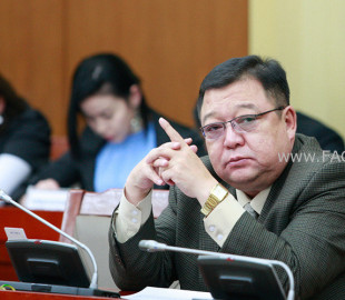 С.Эрдэнэ: Та бид асар их луйврын хар хүчний эсрэг хүчин мөхөсдсөн ч үзэл санаандаа үнэнч үлдэж чадсандаа бахархах ёстой