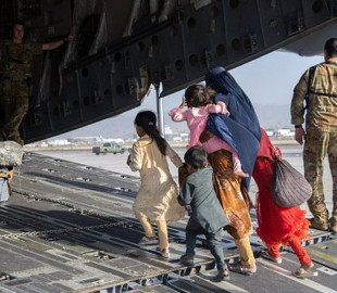 b04ba9c9cec7e5ebecd4eaa5d277e8889a59ae6e