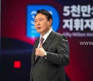 712-1647988657Өмнөд-Солонгосын-шинэ-Ерөнхийлөгч-Юн-Сук-Ёл-гэж-хэн-бэ