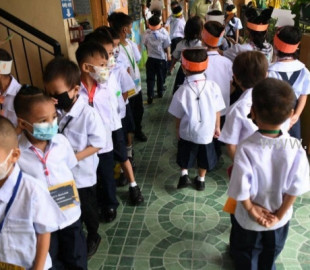 712-1661208589Филиппинд-хоёр-жилийн-дараа-сурагчид-хичээлдээ-явж-эхэллээ