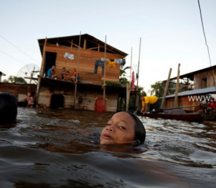 a9d693b5-4b3b-45b3-844a-d05d3e3af96a_850