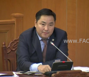 Хуурамч шатахууны хуулийг маргаантай гэж Цэц хүлээж авсныг УИХ-ын гишүүн Б.Пүрэвдорж эсэргүүцэв
