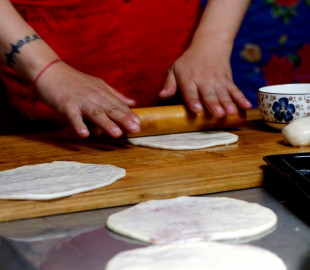 rAxUsB3Baw3koaUTfLQr